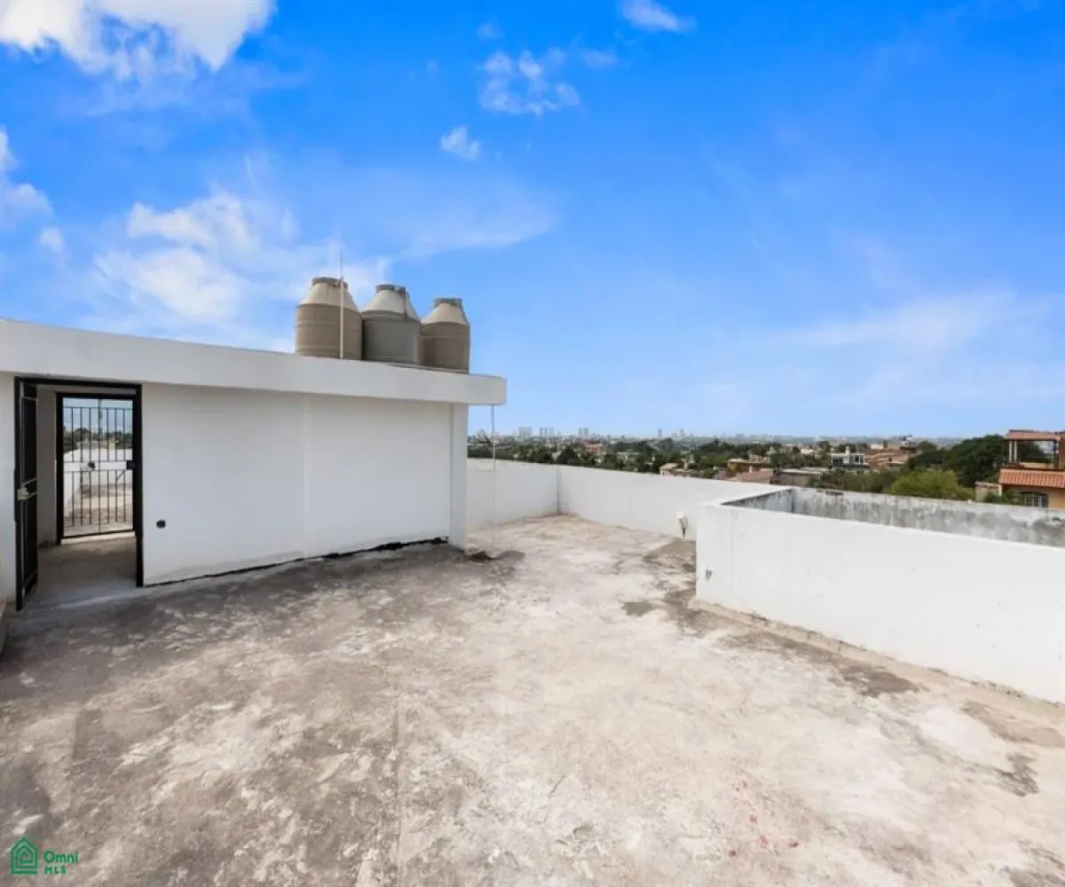 Departamento En Venta,Brisas del Pacifico,Avenida Victor Iturbe 1047 6, Puerto Vallarta, Jalisco 48290, 2 Habitaciones,1 Baño,Avenida Victor Iturbe,MX251060429