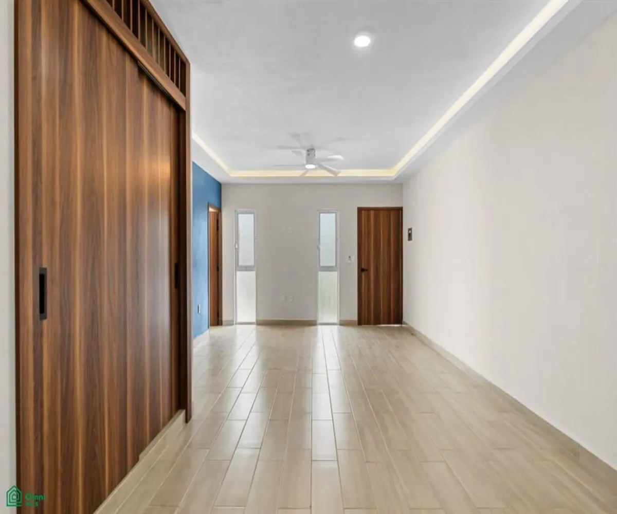 Departamento En Venta,Brisas del Pacifico,Avenida Victor Iturbe 1047 6, Puerto Vallarta, Jalisco 48290, 2 Habitaciones,1 Baño,Avenida Victor Iturbe,MX251060429