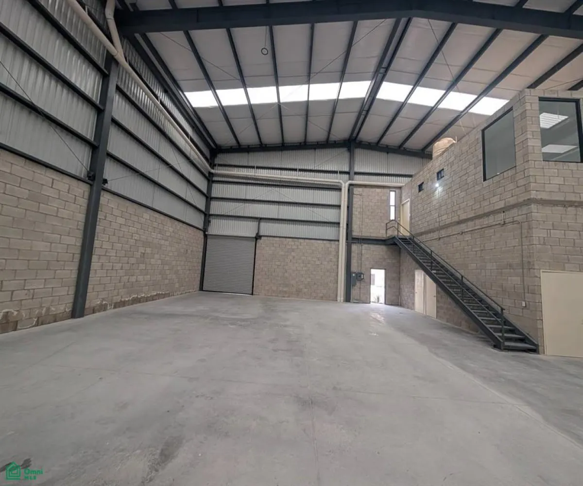 Bodega En Renta,La Venta Del Astillero,calle jilgueros 86, Zapopan, Jalisco 45221,2 Baños,calle jilgueros,MX251060681