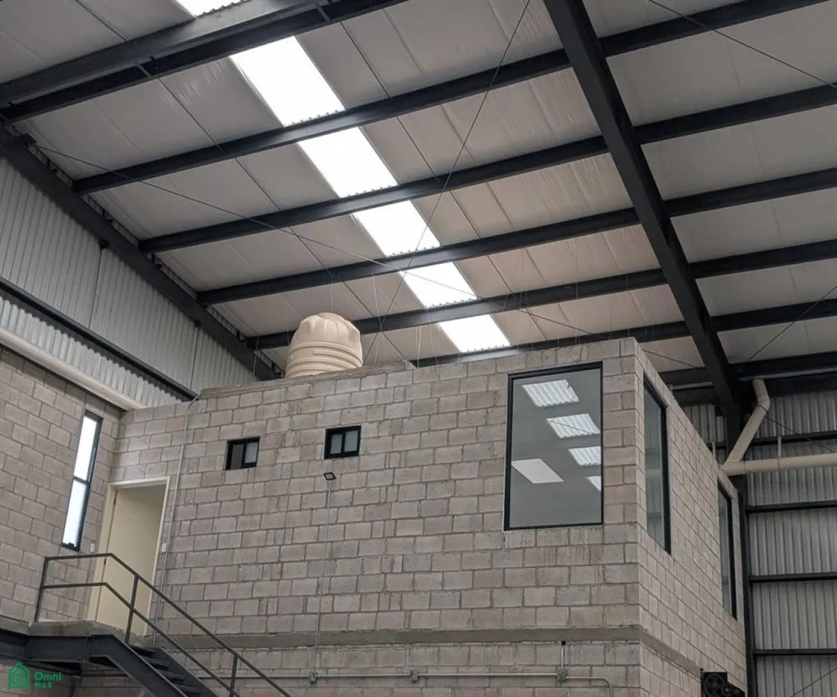 Bodega En Renta,La Venta Del Astillero,calle jilgueros 86, Zapopan, Jalisco 45221,2 Baños,calle jilgueros,MX251060681