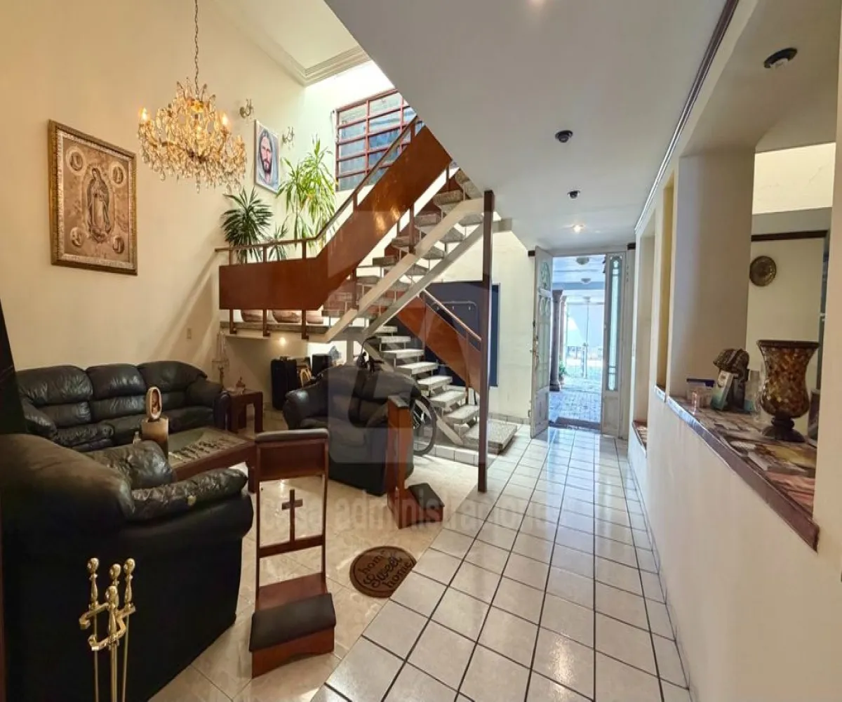 Casa En Renta,Arcos Vallarta,Juan de Mena 285, Guadalajara, Jalisco 44130, 6 Habitaciones,3 Baños,Juan de Mena,3,pJya3BX
