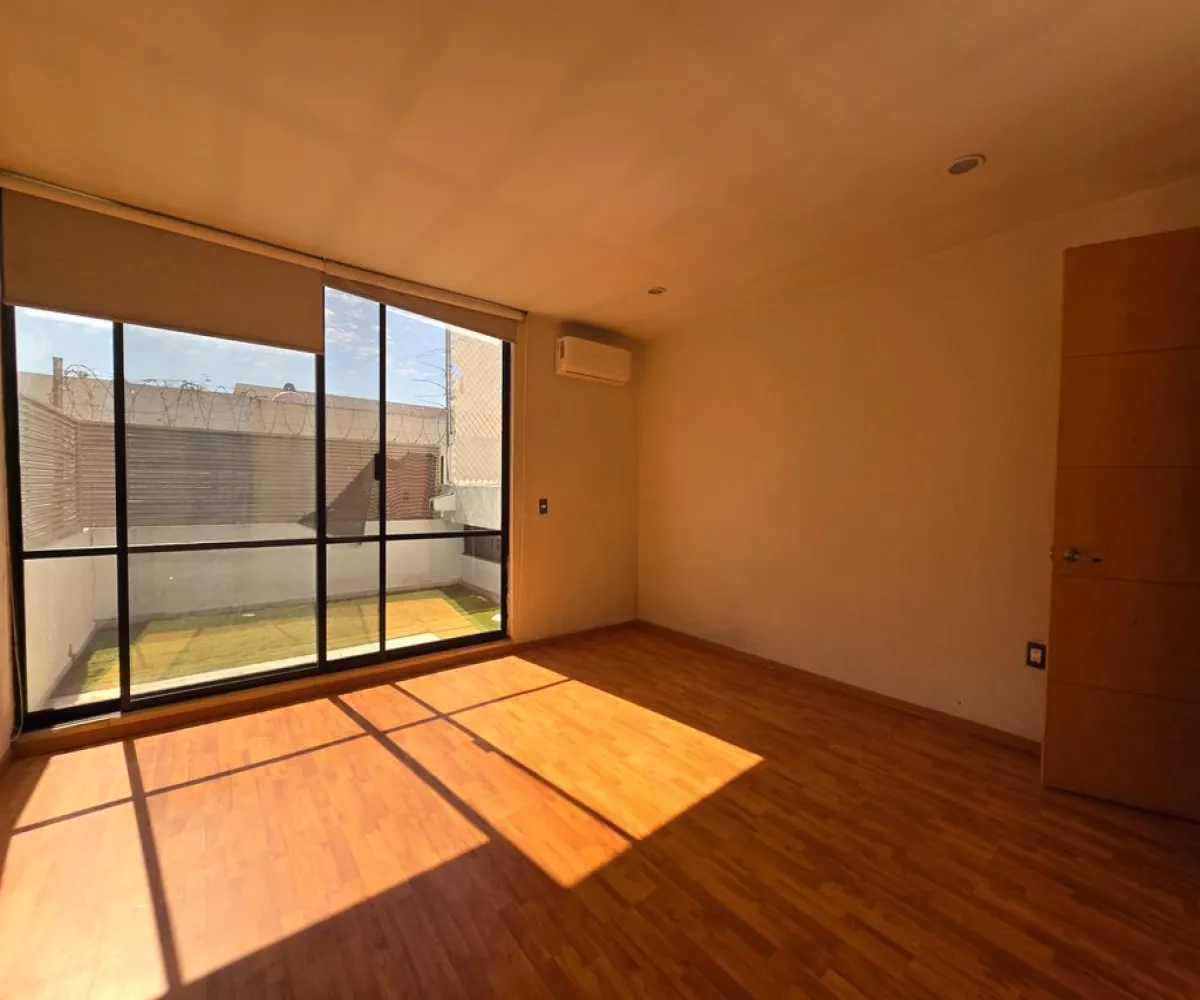 Casa En Venta,Los Periodistas,Anillo Periférico Poniente 2490 paraiso 8, Zapopan, Jalisco 45078, 3 Habitaciones,3 Baños,Anillo Periférico Poniente,2,piGafKy