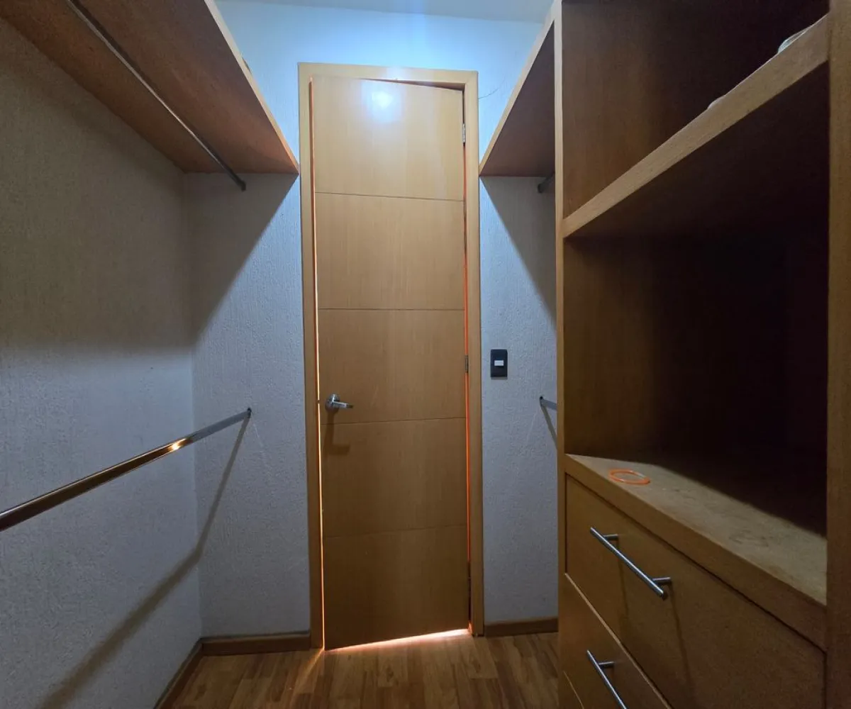 Casa En Venta,Los Periodistas,Anillo Periférico Poniente 2490 paraiso 8, Zapopan, Jalisco 45078, 3 Habitaciones,3 Baños,Anillo Periférico Poniente,2,piGafKy