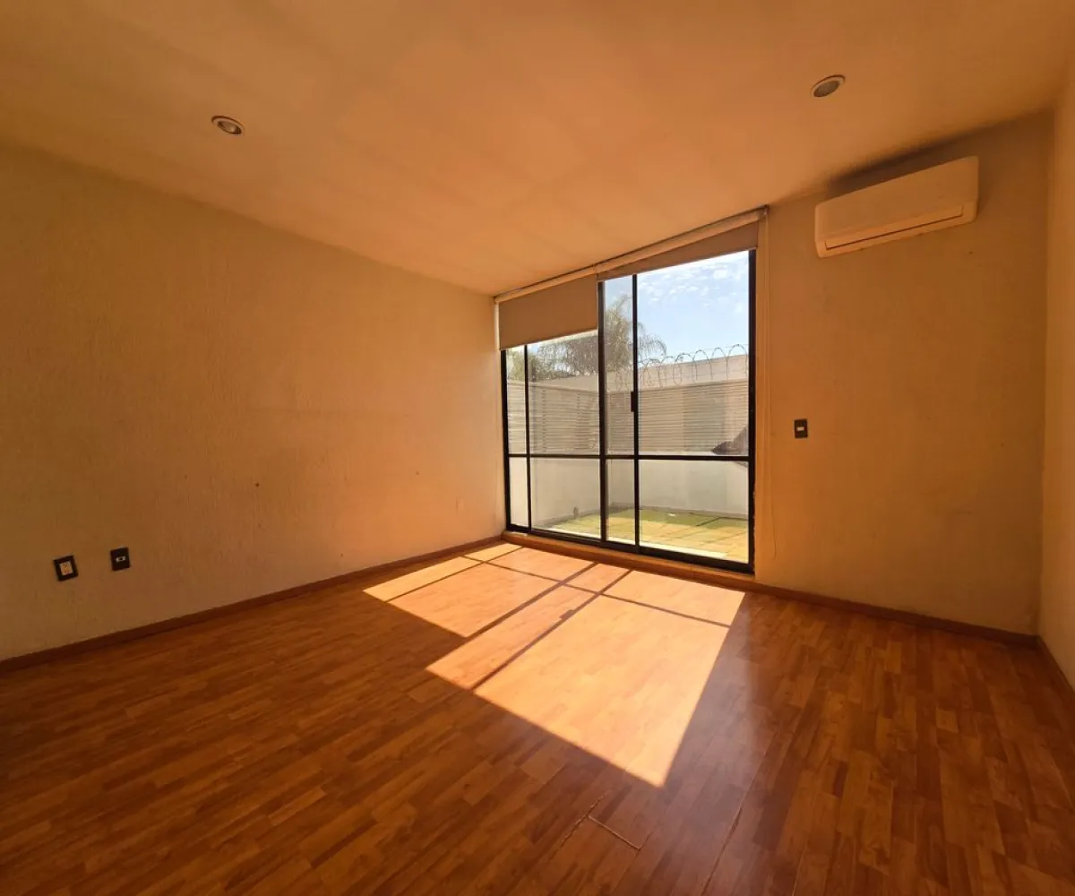 Casa En Venta,Los Periodistas,Anillo Periférico Poniente 2490 paraiso 8, Zapopan, Jalisco 45078, 3 Habitaciones,3 Baños,Anillo Periférico Poniente,2,piGafKy