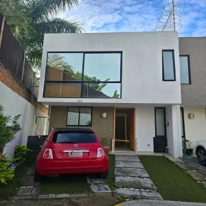 Casa En Venta,Los Periodistas,Anillo Periférico Poniente 2490 paraiso 8, Zapopan, Jalisco 45078, 3 Habitaciones,3 Baños,Anillo Periférico Poniente,2,piGafKy