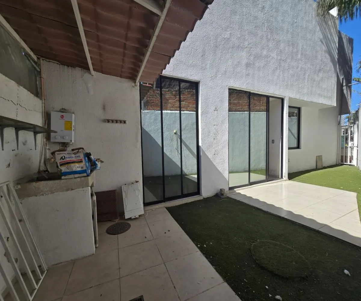 Casa En Venta,Los Periodistas,Anillo Periférico Poniente 2490 paraiso 8, Zapopan, Jalisco 45078, 3 Habitaciones,3 Baños,Anillo Periférico Poniente,2,piGafKy