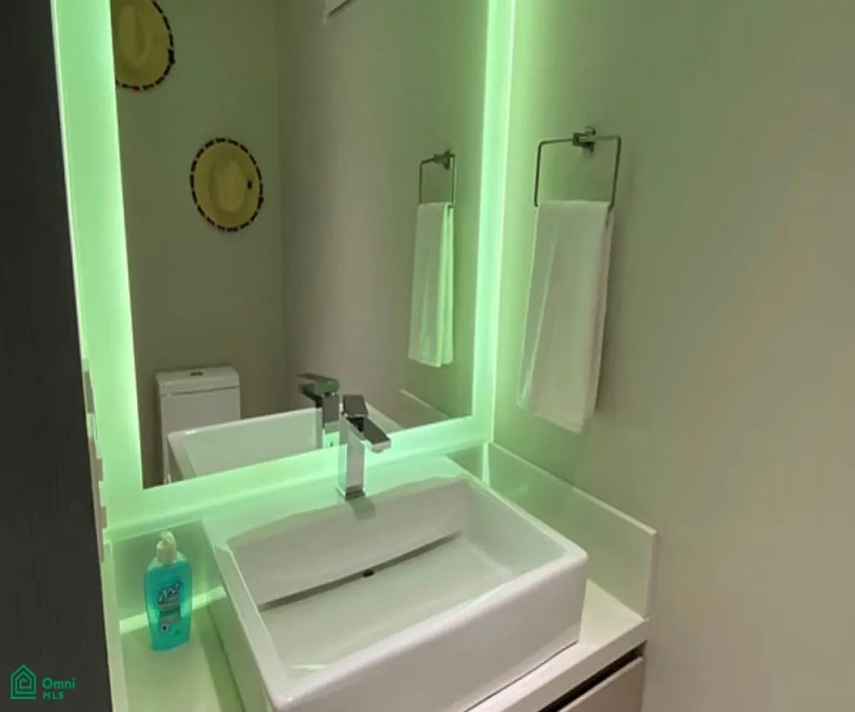 Departamento En Venta,5 De Diciembre,Prol. Brasil 1218, Puerto Vallarta, Jalisco 48350, 1 Cuarto,1 Baño,Prol. Brasil,MX251061460