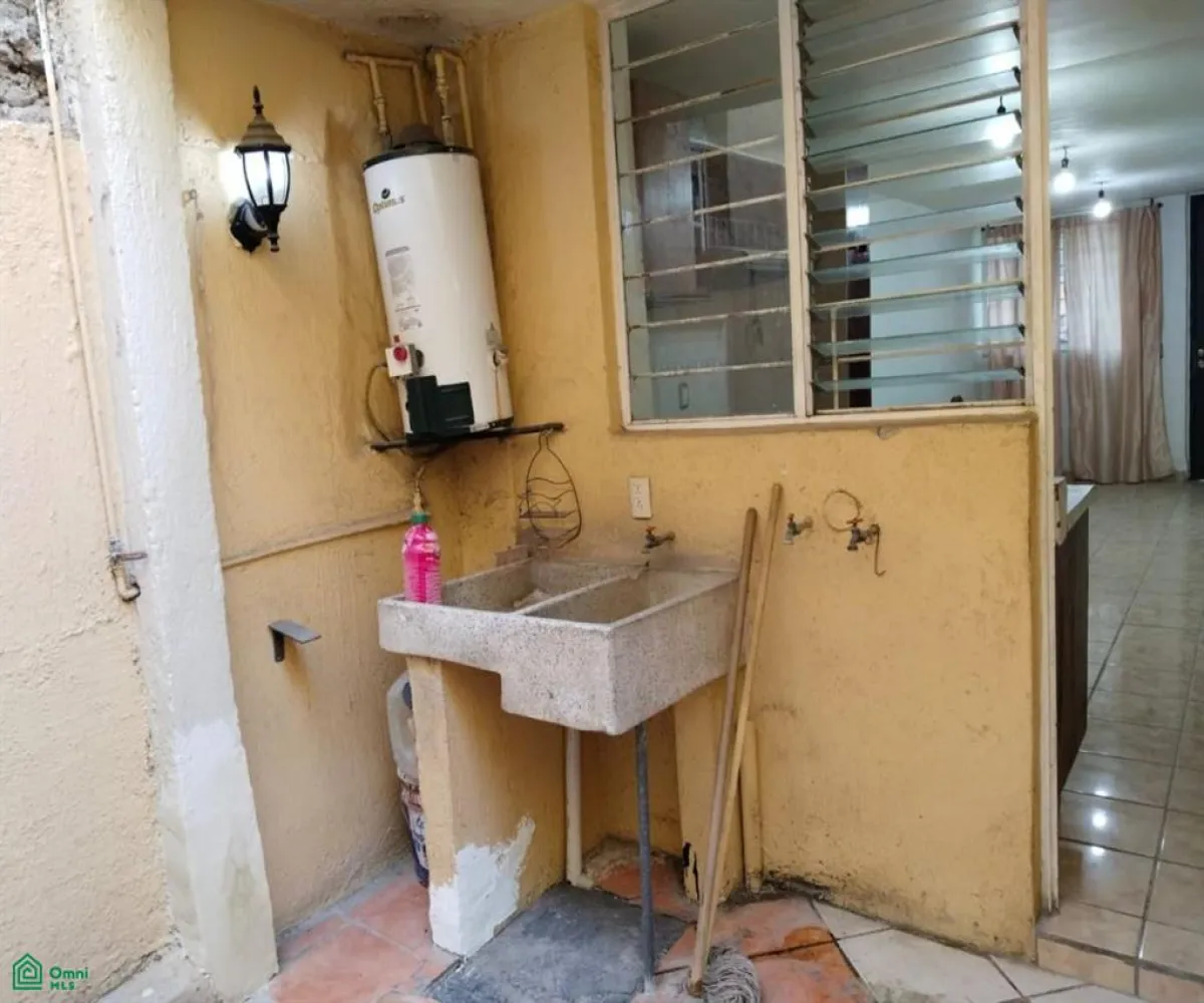 Casa En Venta,Balcones de Santa María,Paseo de Los Balcones 3810 - 38 B, Tlaquepaque, Jalisco 45606, 2 Habitaciones,1 Baño,Paseo de Los Balcones,2,MX251061875