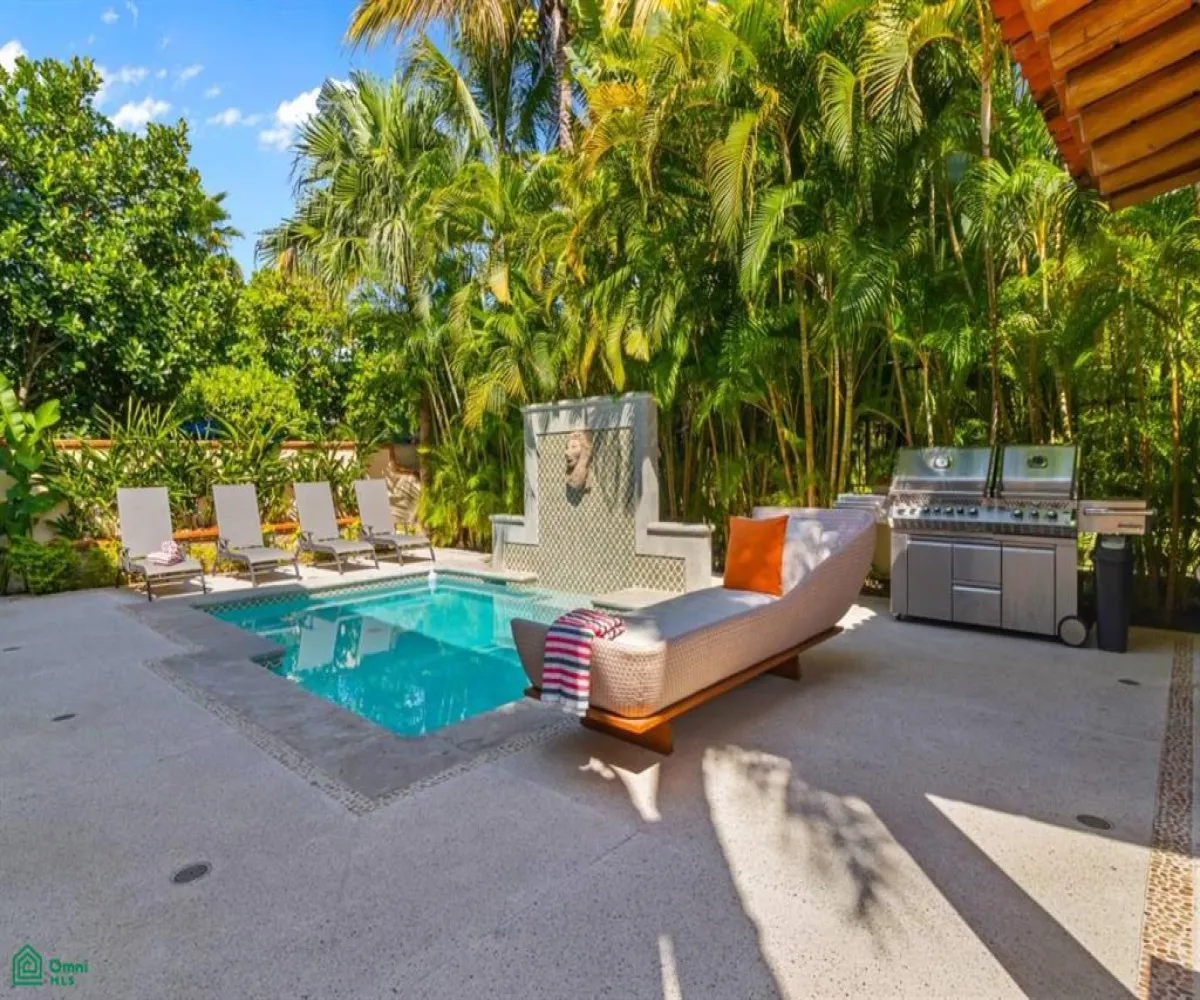 Casa En Venta,Marina Vallarta,Calle Gaviotas 144, Puerto Vallarta, Jalisco 48354, 5 Habitaciones,5 Baños,Calle Gaviotas,MX251061939