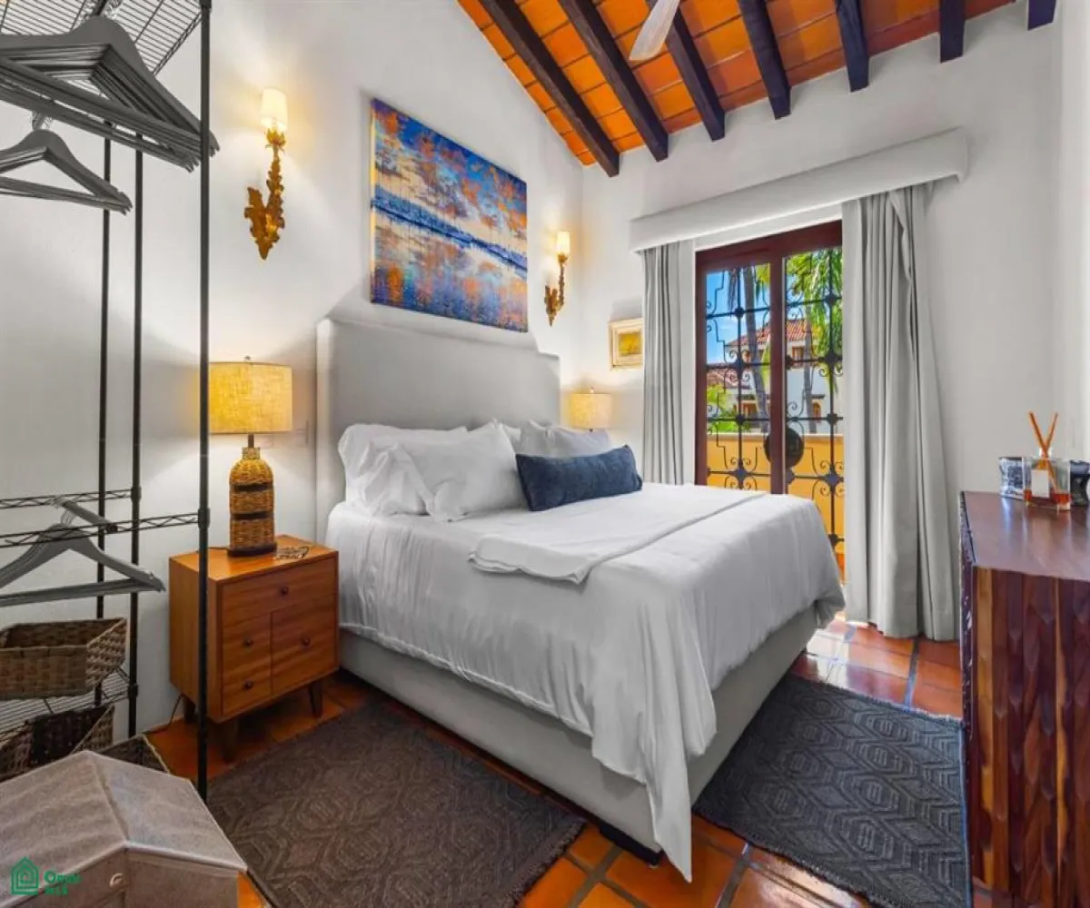 Casa En Venta,Marina Vallarta,Calle Gaviotas 144, Puerto Vallarta, Jalisco 48354, 5 Habitaciones,5 Baños,Calle Gaviotas,MX251061939