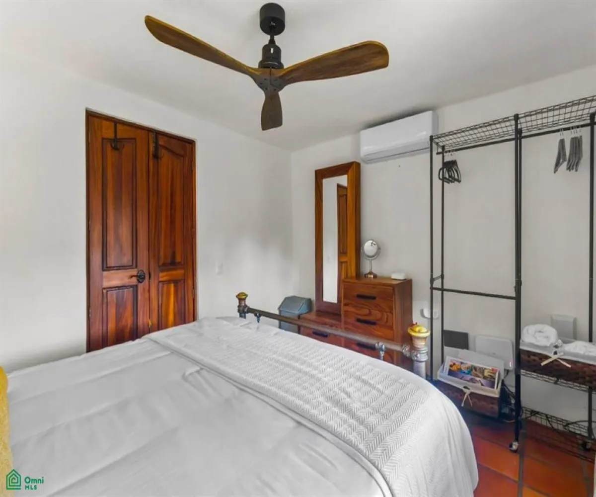 Casa En Venta,Marina Vallarta,Calle Gaviotas 144, Puerto Vallarta, Jalisco 48354, 5 Habitaciones,5 Baños,Calle Gaviotas,MX251061939