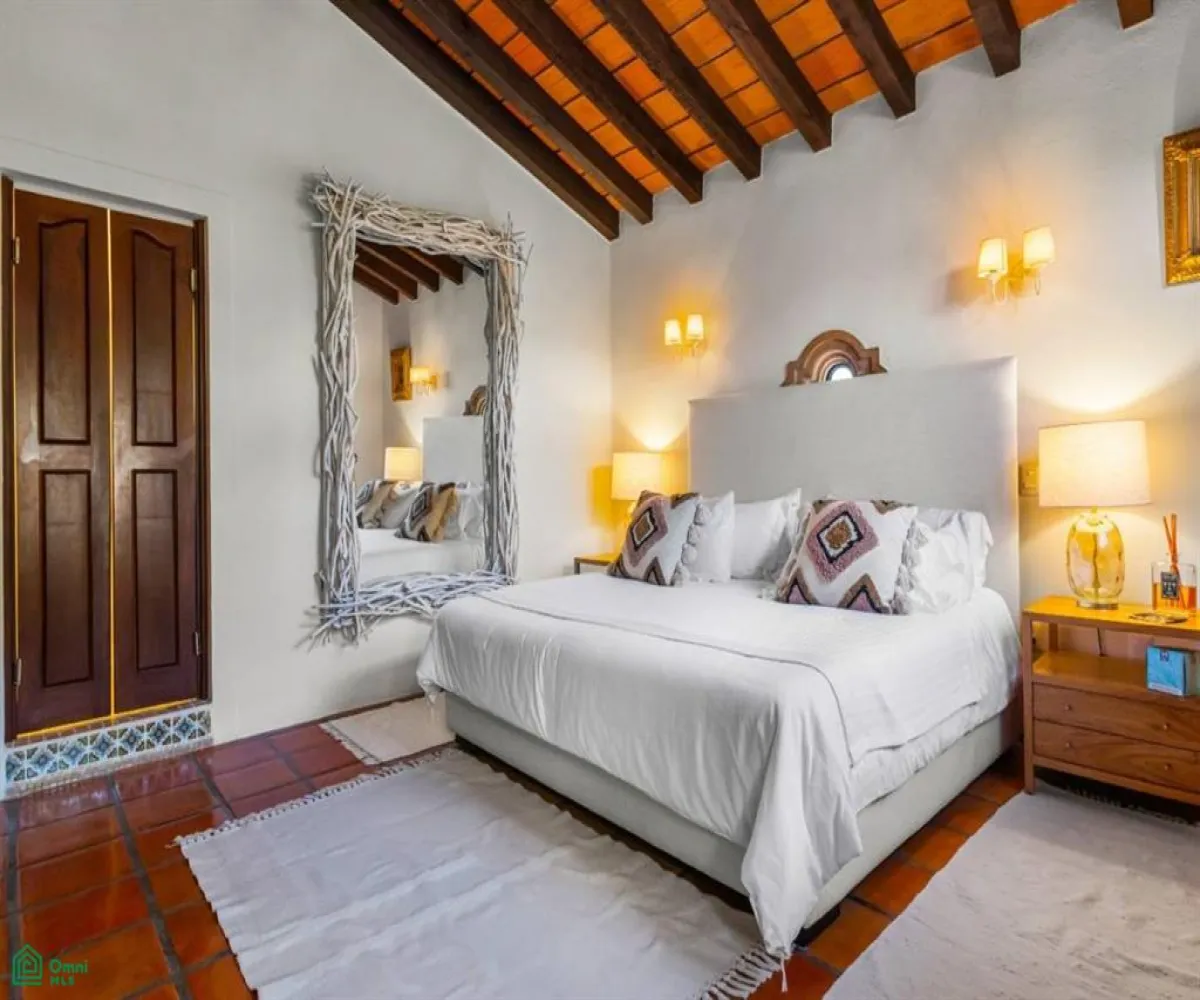 Casa En Venta,Marina Vallarta,Calle Gaviotas 144, Puerto Vallarta, Jalisco 48354, 5 Habitaciones,5 Baños,Calle Gaviotas,MX251061939