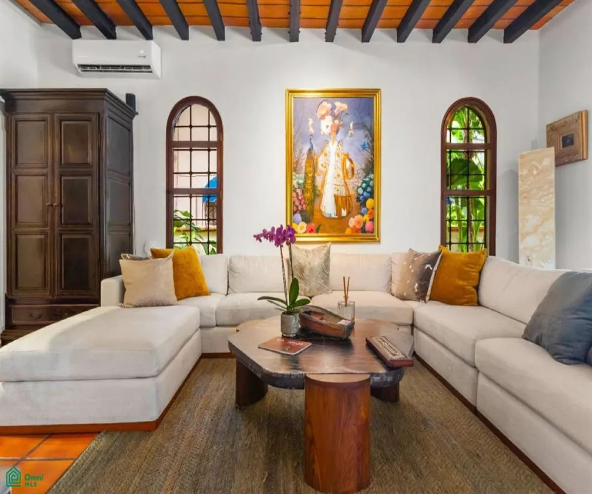 Casa En Venta,Marina Vallarta,Calle Gaviotas 144, Puerto Vallarta, Jalisco 48354, 5 Habitaciones,5 Baños,Calle Gaviotas,MX251061939