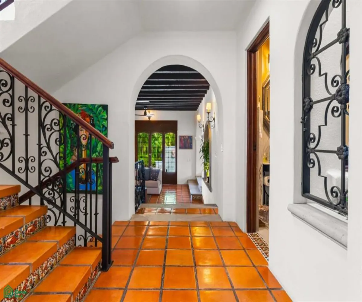 Casa En Venta,Marina Vallarta,Calle Gaviotas 144, Puerto Vallarta, Jalisco 48354, 5 Habitaciones,5 Baños,Calle Gaviotas,MX251061939