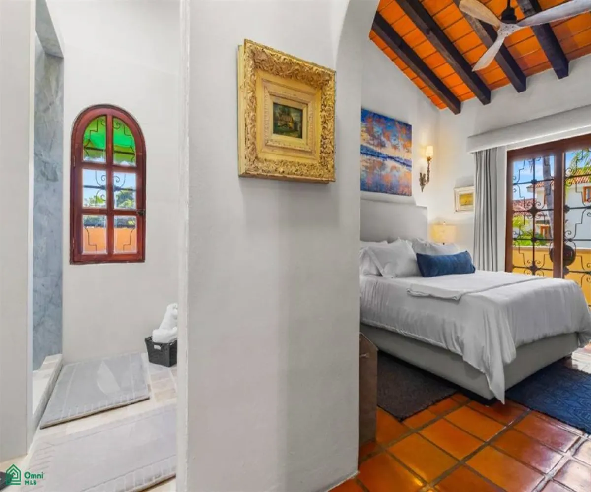 Casa En Venta,Marina Vallarta,Calle Gaviotas 144, Puerto Vallarta, Jalisco 48354, 5 Habitaciones,5 Baños,Calle Gaviotas,MX251061939