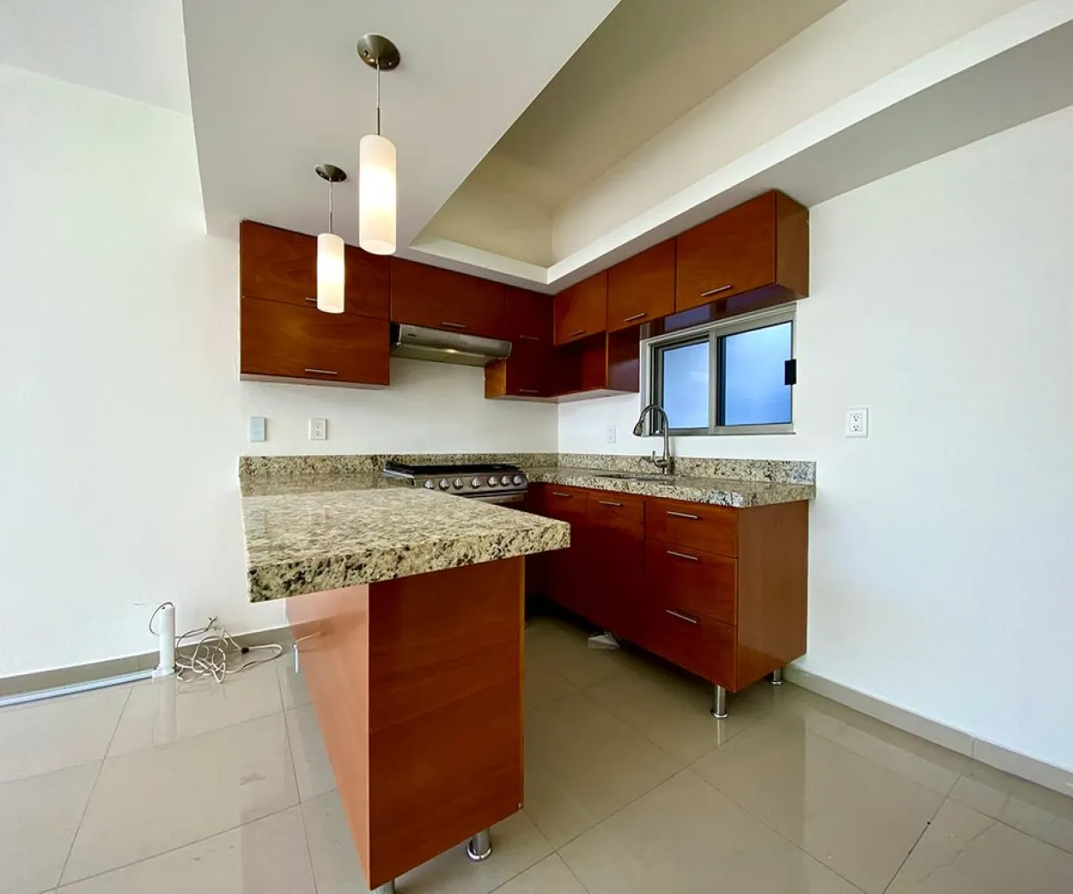 Casa En Renta,Cerro del Tesoro,Calle Vista a la Catedral 3164, San Pedro Tlaquepaque, Jalisco 45608, 3 Habitaciones,2 Baños,Calle Vista a la Catedral,1,p8HwE5q