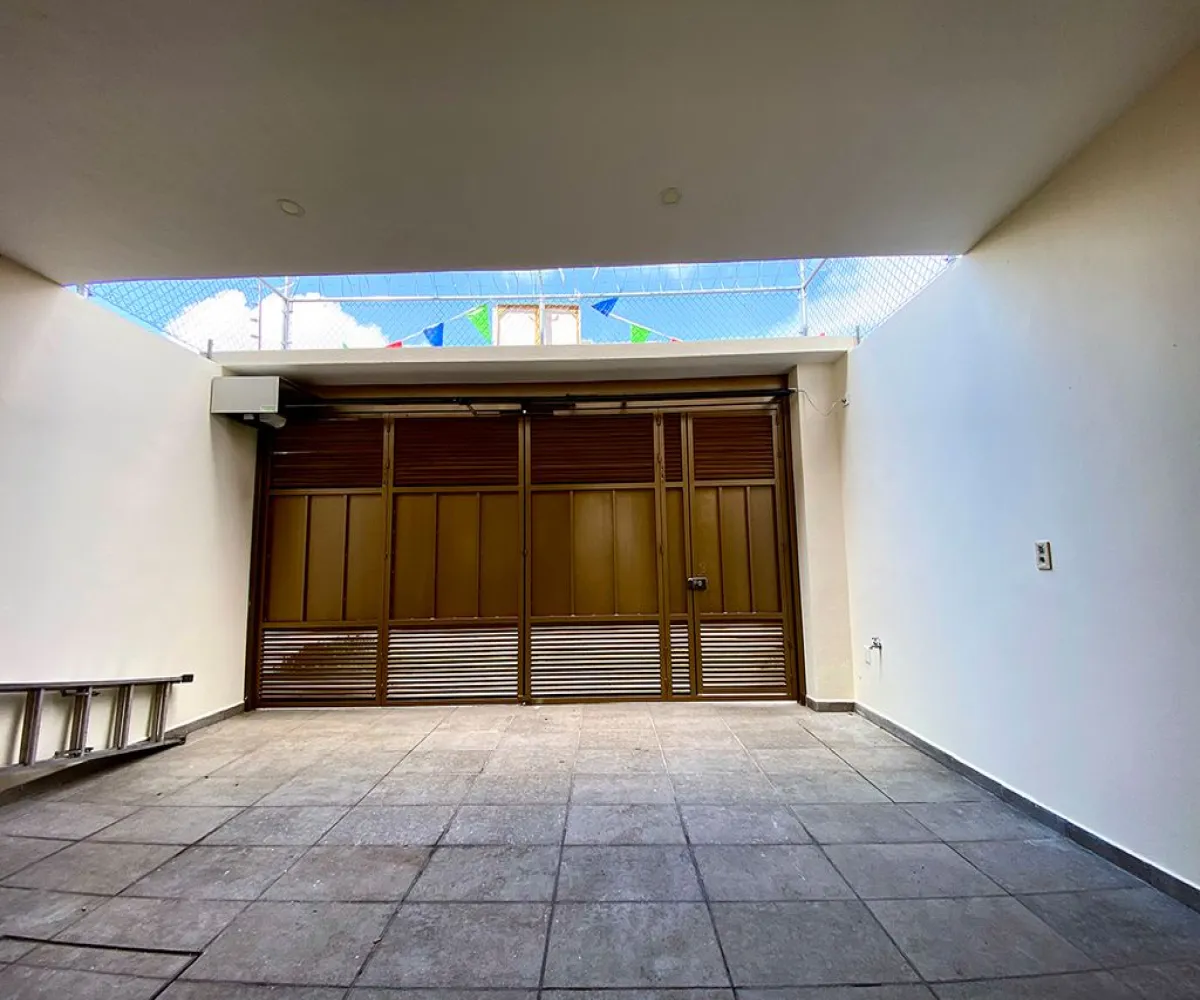 Casa En Renta,Cerro del Tesoro,Calle Vista a la Catedral 3164, San Pedro Tlaquepaque, Jalisco 45608, 3 Habitaciones,2 Baños,Calle Vista a la Catedral,1,p8HwE5q