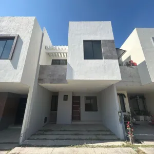 Casa En Renta,Hacienda del Tepeyac,Avenida Tepeyac 6161 123, Zapopan, Jalisco 45053, 3 Habitaciones,3 Baños,Avenida Tepeyac,1,pDPNQcW