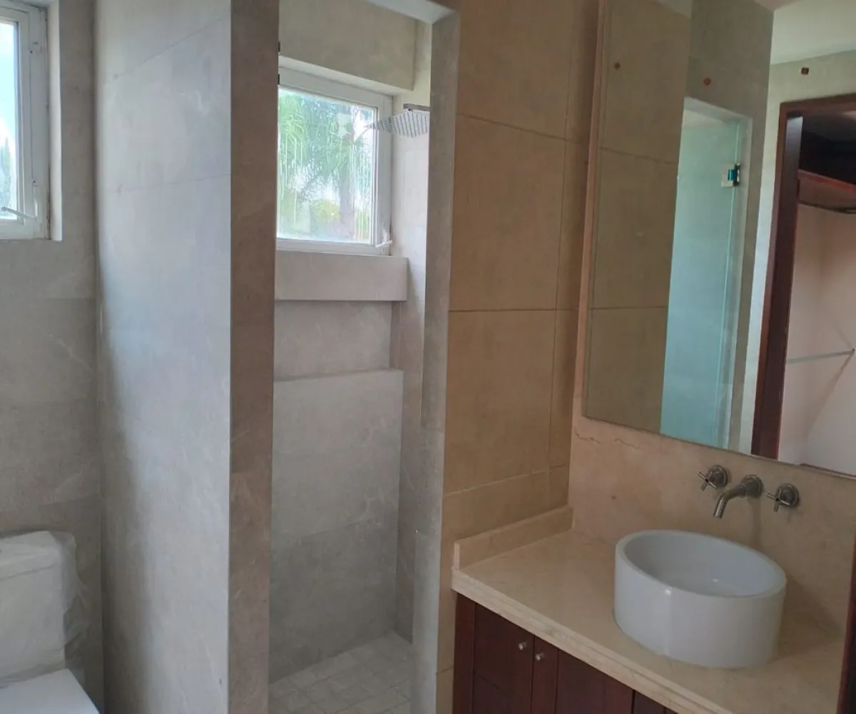 Casa En Venta,Jardín Real,Monarquia Sur 48, Zapopan, Jalisco 45136, 4 Habitaciones,4 Baños,Monarquia Sur,1,pUywhKt