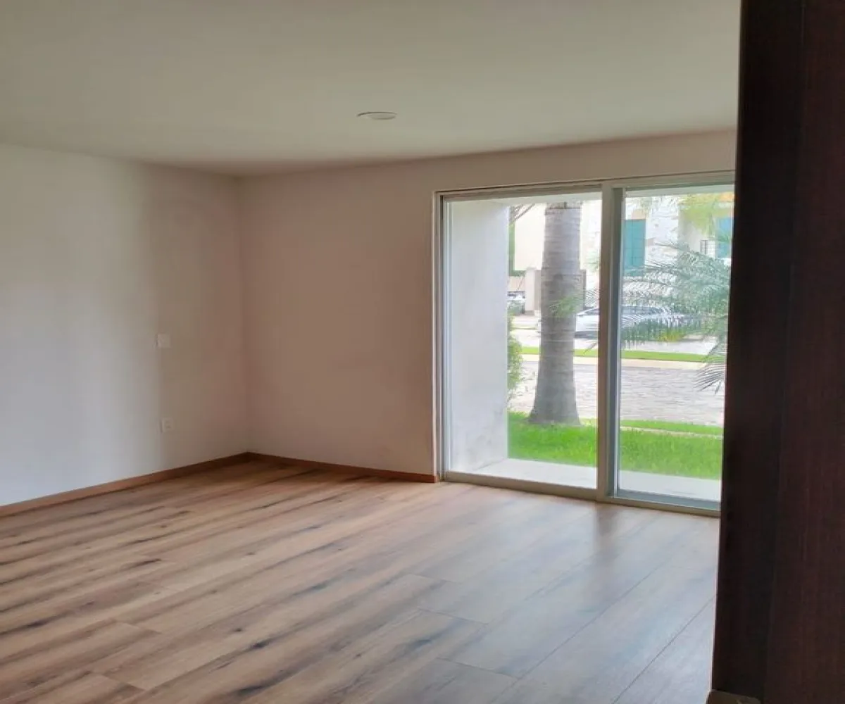 Casa En Venta,Jardín Real,Monarquia Sur 48, Zapopan, Jalisco 45136, 4 Habitaciones,4 Baños,Monarquia Sur,1,pUywhKt