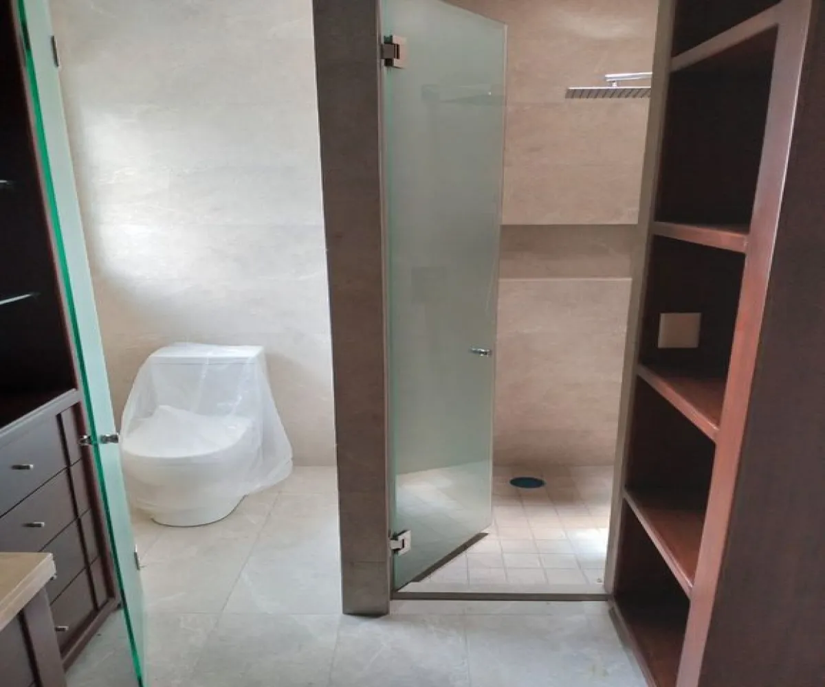 Casa En Venta,Jardín Real,Monarquia Sur 48, Zapopan, Jalisco 45136, 4 Habitaciones,4 Baños,Monarquia Sur,1,pUywhKt