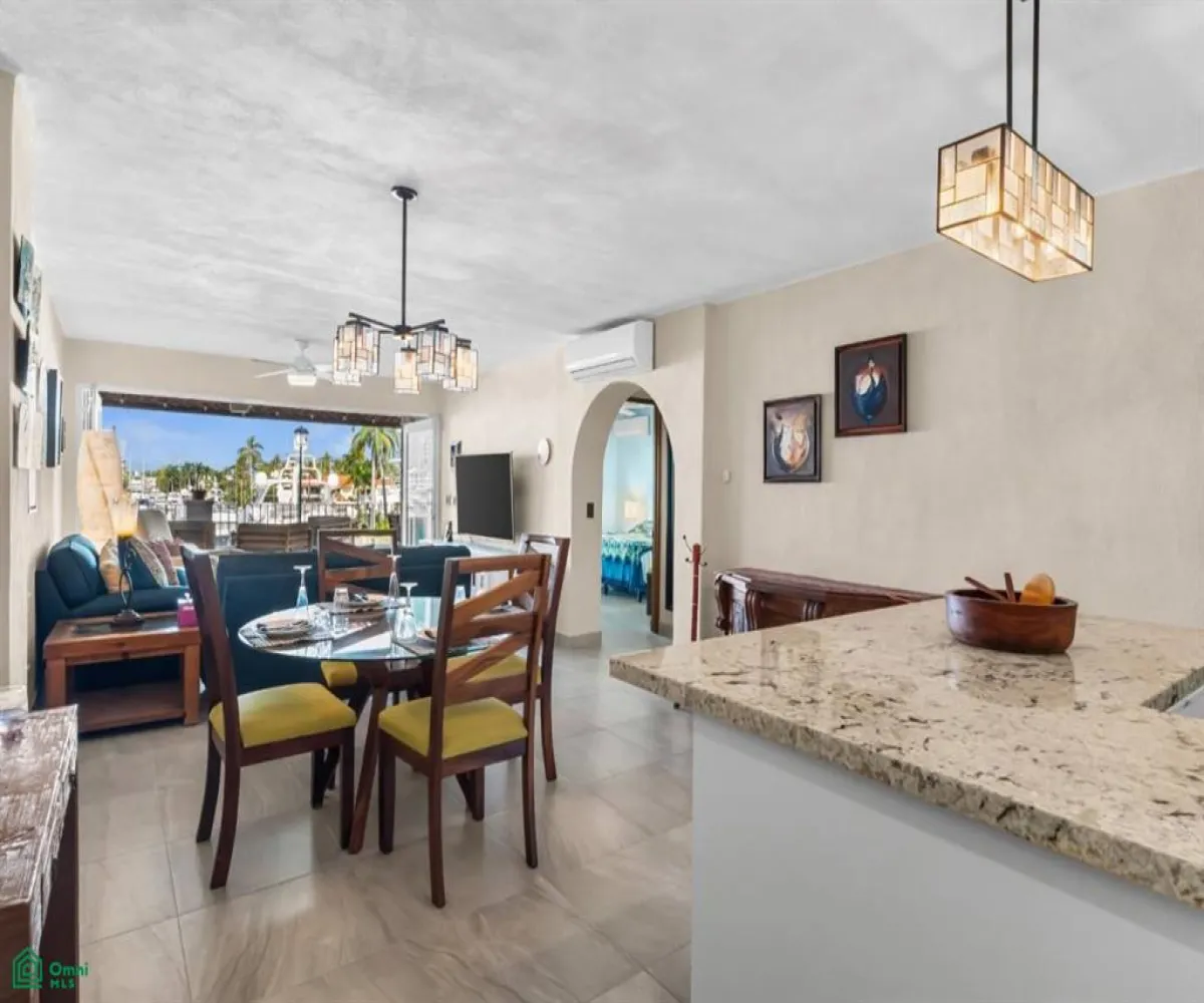 Casa En Venta,Marina Vallarta,Avenida Paseo de la Marina 106, Puerto Vallarta, Jalisco 48354, 2 Habitaciones,2 Baños,Avenida Paseo de la Marina,3,MX251062391