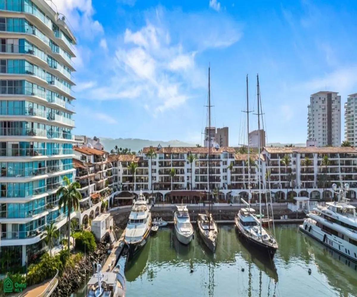 Casa En Venta,Marina Vallarta,Avenida Paseo de la Marina 106, Puerto Vallarta, Jalisco 48354, 2 Habitaciones,2 Baños,Avenida Paseo de la Marina,3,MX251062391