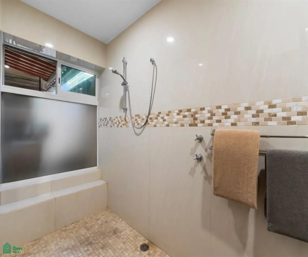 Casa En Venta,Marina Vallarta,Avenida Paseo de la Marina 106, Puerto Vallarta, Jalisco 48354, 2 Habitaciones,2 Baños,Avenida Paseo de la Marina,3,MX251062391