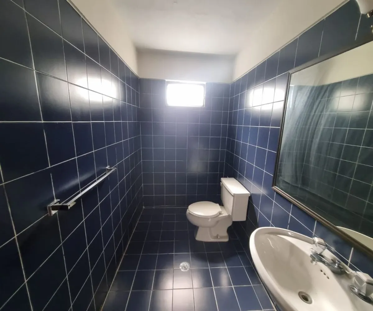 Casa En Venta,Jardines del Sol,Avenida Moctezuma 4618, Zapopan, Jalisco 45050, 4 Habitaciones,1 Baño,Avenida Moctezuma,2,pDSlC9I