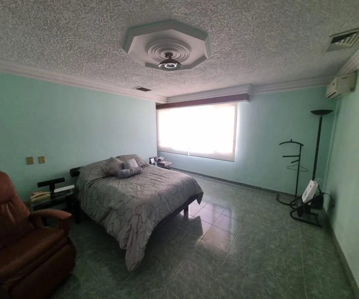 Casa En Venta,Jardines del Sol,Avenida Moctezuma 4618, Zapopan, Jalisco 45050, 4 Habitaciones,1 Baño,Avenida Moctezuma,2,pDSlC9I