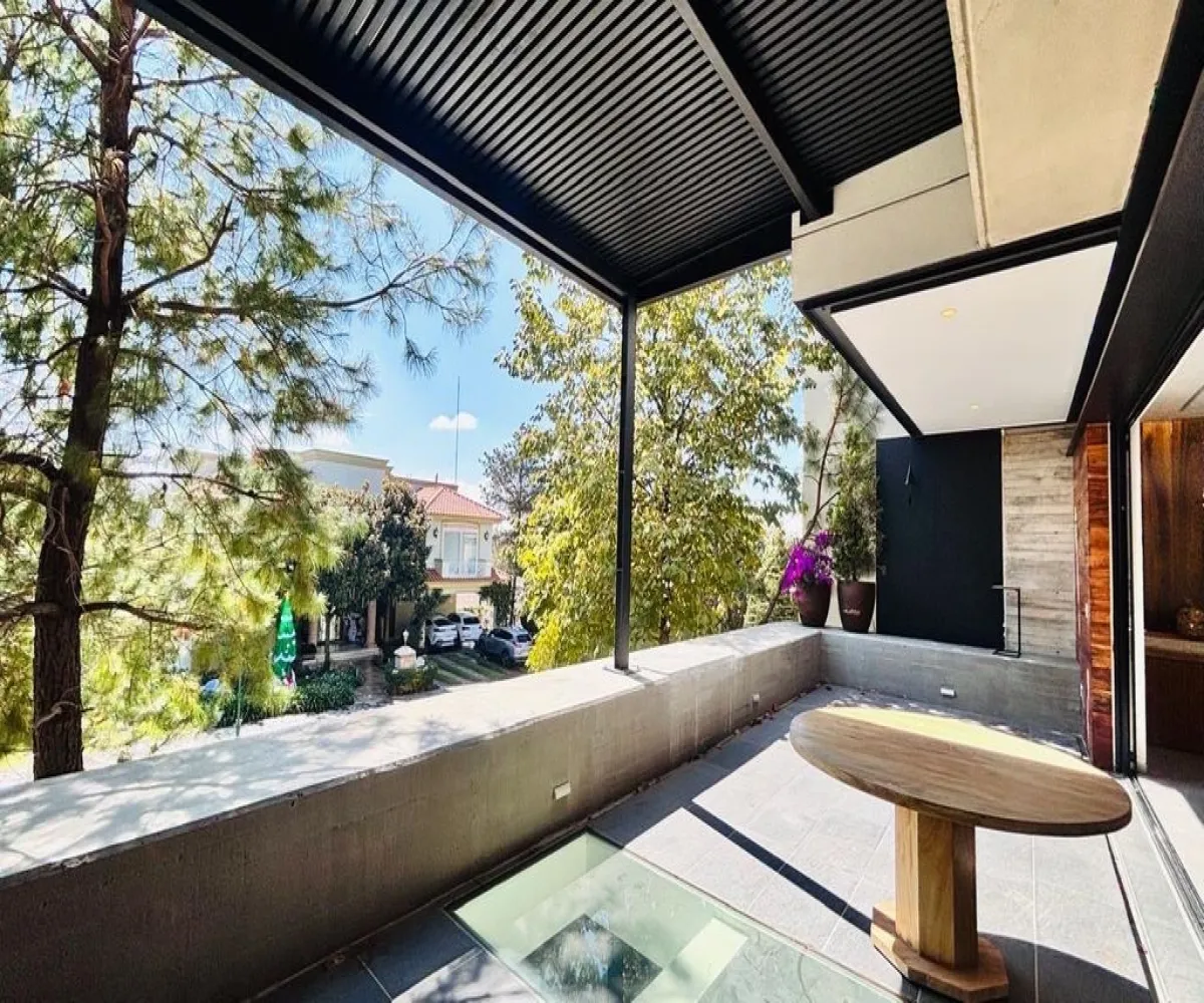 Casa En Venta,El Palomar,Vista hermosa 300, Tlajomulco de Zúñiga, Jalisco 45643, 3 Habitaciones,3 Baños,Vista hermosa ,3,pxv8MBT