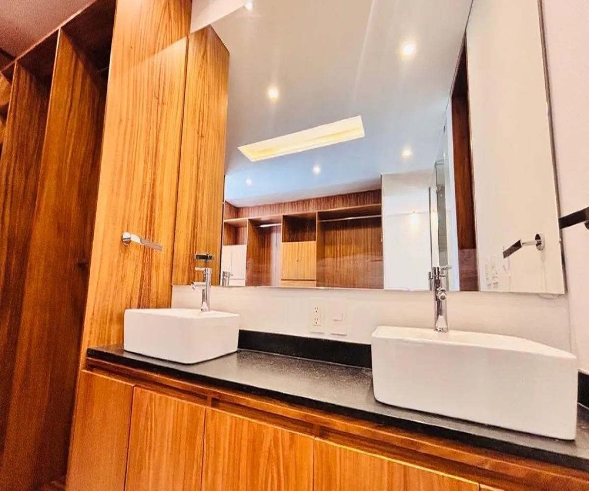 Casa En Venta,El Palomar,Vista hermosa 300, Tlajomulco de Zúñiga, Jalisco 45643, 3 Habitaciones,3 Baños,Vista hermosa ,3,pxv8MBT