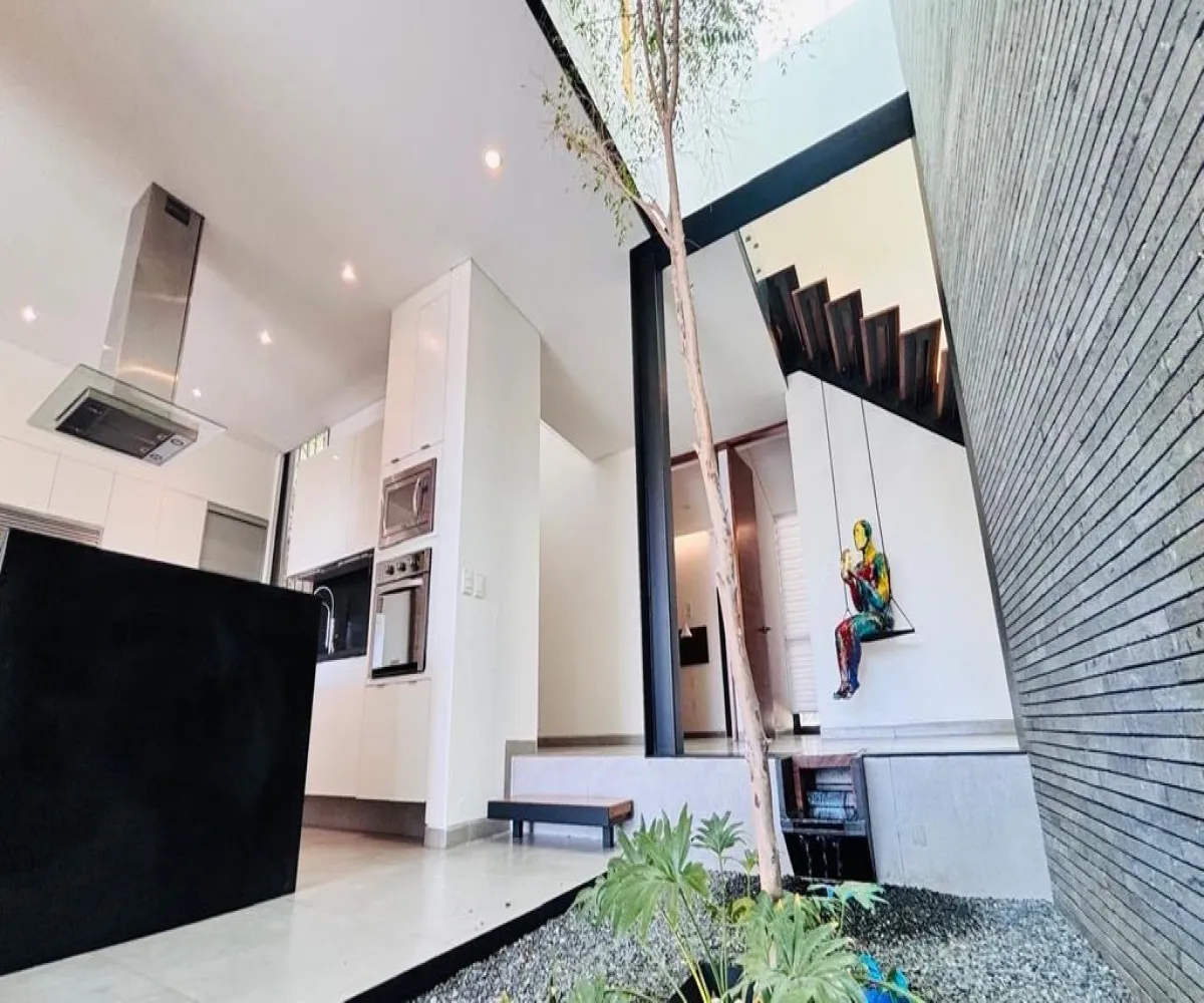 Casa En Venta,El Palomar,Vista hermosa 300, Tlajomulco de Zúñiga, Jalisco 45643, 3 Habitaciones,3 Baños,Vista hermosa ,3,pxv8MBT