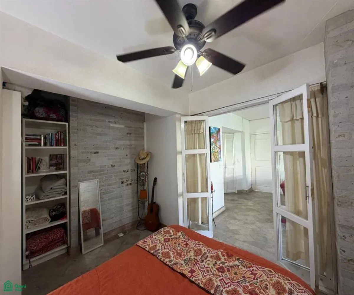 Departamento En Venta,La Marina,Paseo de la Marina Sur S/N, Puerto Vallarta, Jalisco 48314, 2 Habitaciones,2 Baños,Paseo de la Marina Sur,3,MX251062816