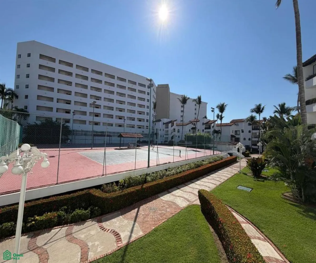Departamento En Venta,La Marina,Paseo de la Marina Sur S/N, Puerto Vallarta, Jalisco 48314, 2 Habitaciones,2 Baños,Paseo de la Marina Sur,3,MX251062816