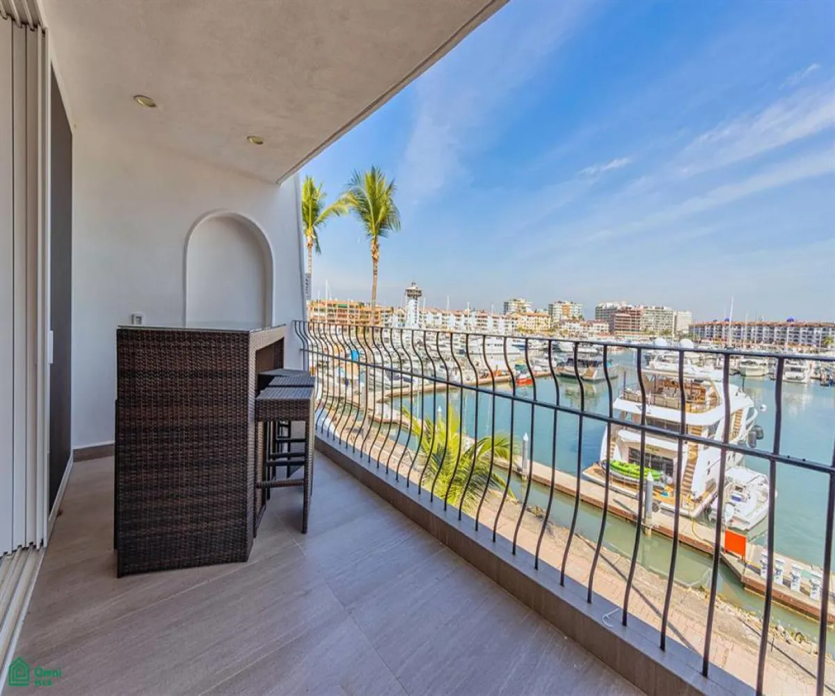 Departamento En Venta,La Marina,MARINA LAS PALMAS I Unit 204, Puerto Vallarta, Jalisco 48314, 2 Habitaciones,2 Baños,MARINA LAS PALMAS I,MX251062886