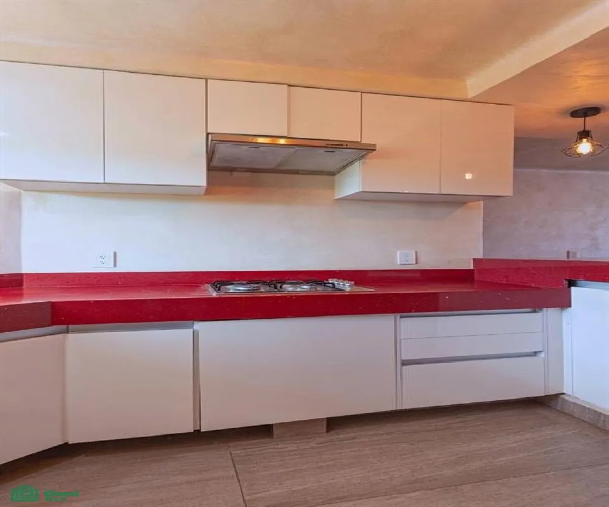 Departamento En Venta,La Marina,MARINA LAS PALMAS I Unit 204, Puerto Vallarta, Jalisco 48314, 2 Habitaciones,2 Baños,MARINA LAS PALMAS I,MX251062886