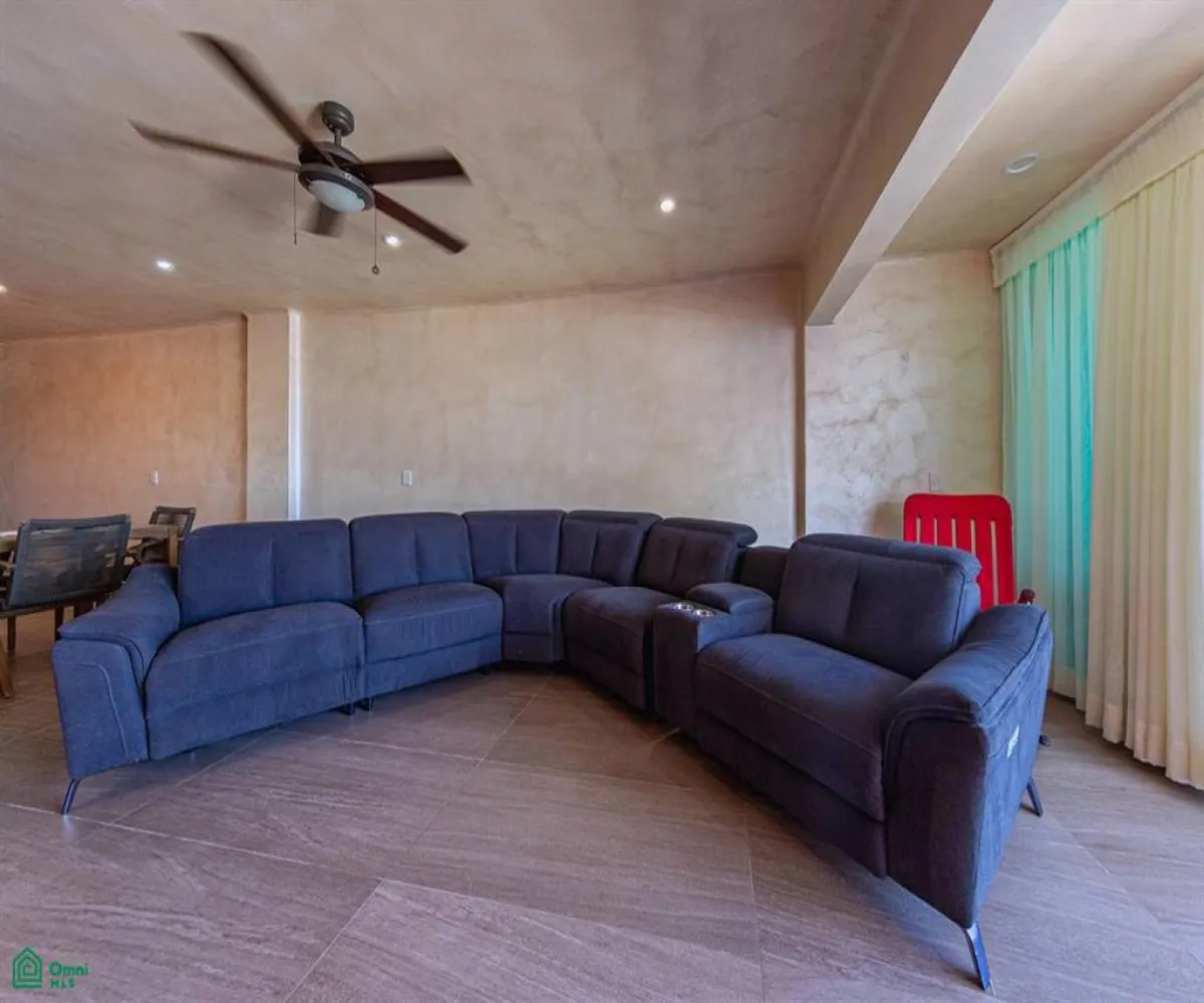 Departamento En Venta,La Marina,MARINA LAS PALMAS I Unit 204, Puerto Vallarta, Jalisco 48314, 2 Habitaciones,2 Baños,MARINA LAS PALMAS I,MX251062886