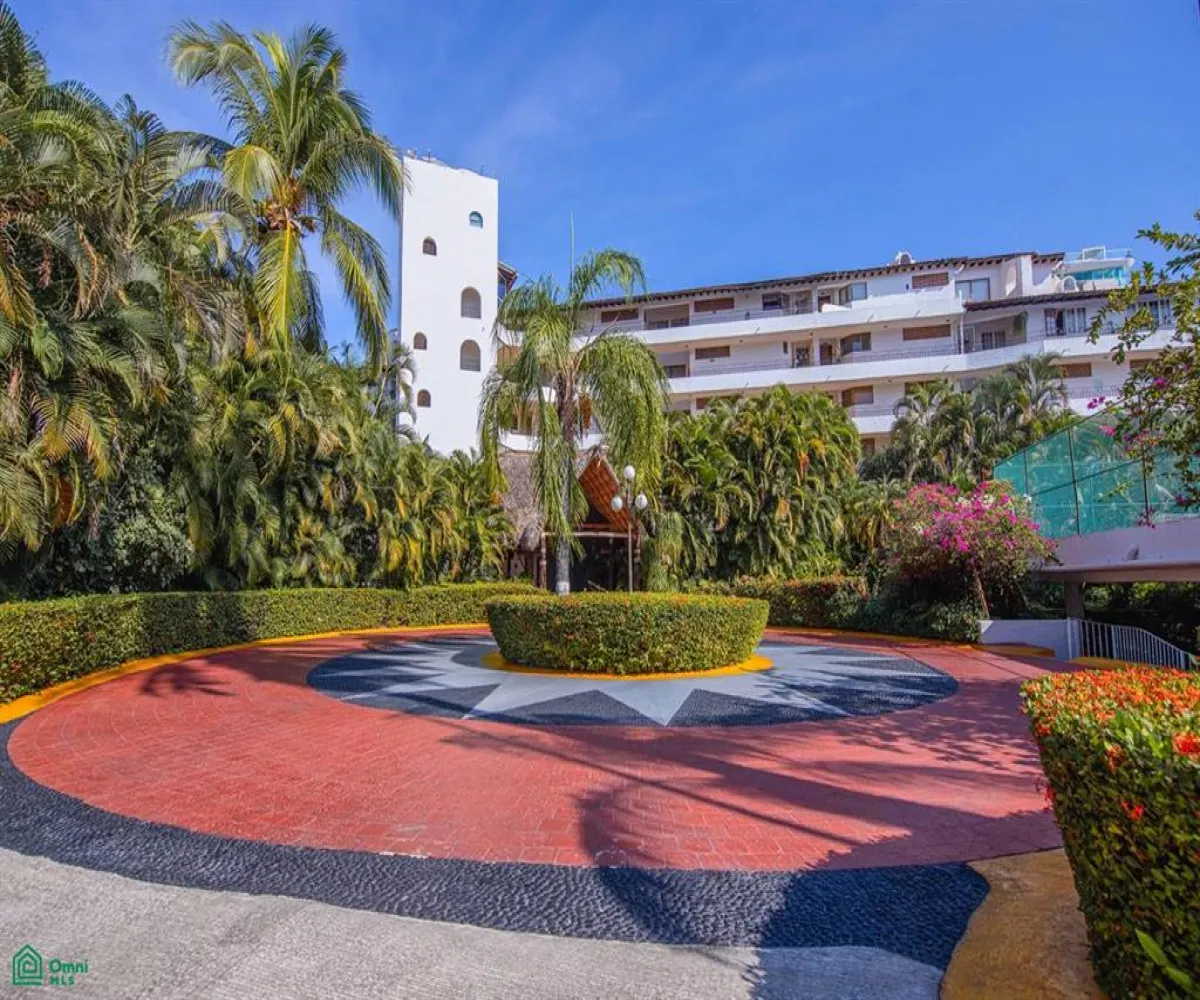 Departamento En Venta,La Marina,MARINA LAS PALMAS I Unit 204, Puerto Vallarta, Jalisco 48314, 2 Habitaciones,2 Baños,MARINA LAS PALMAS I,MX251062886