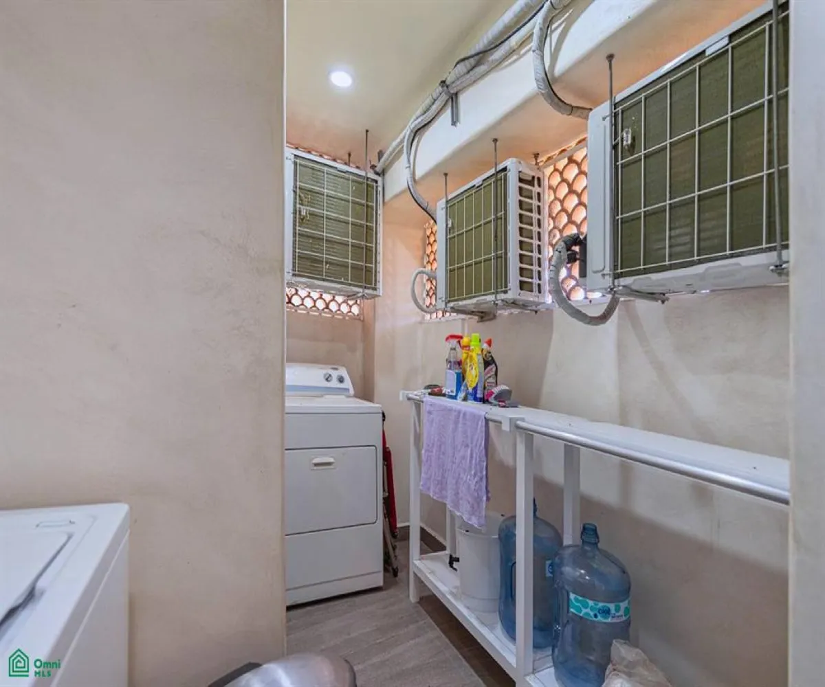 Departamento En Venta,La Marina,MARINA LAS PALMAS I Unit 204, Puerto Vallarta, Jalisco 48314, 2 Habitaciones,2 Baños,MARINA LAS PALMAS I,MX251062886