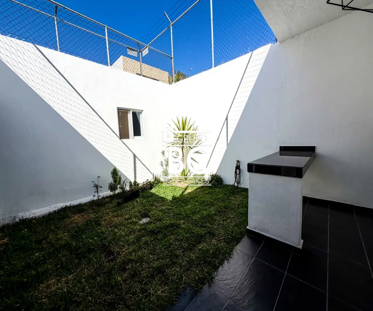 Casa En Venta,Residencial del Parque,W. A. Mozart 5524, Zapopan, Jalisco 45010, 3 Habitaciones,4 Baños,W. A. Mozart,1,prlZ2vd