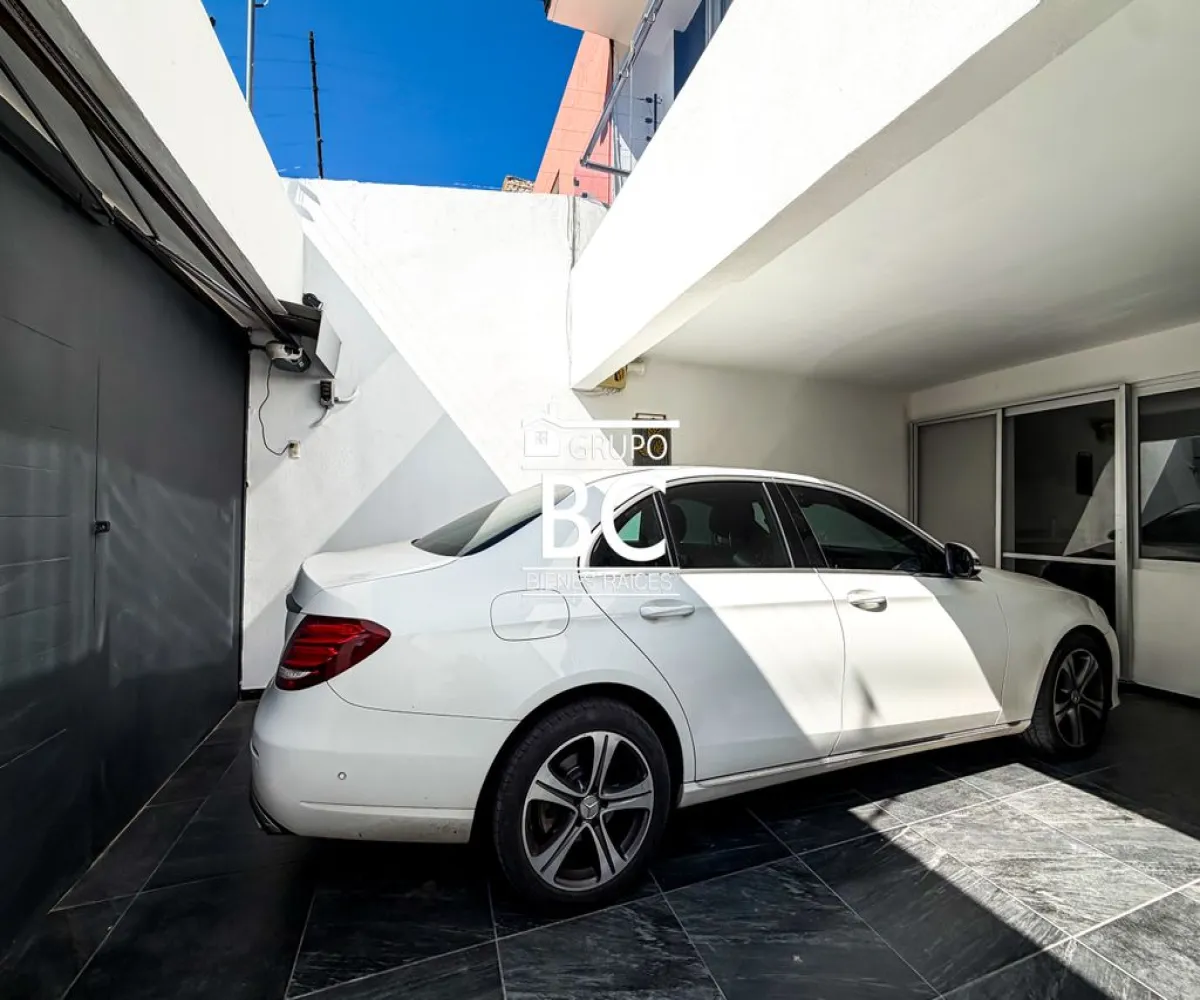 Casa En Venta,Residencial del Parque,W. A. Mozart 5524, Zapopan, Jalisco 45010, 3 Habitaciones,4 Baños,W. A. Mozart,1,prlZ2vd