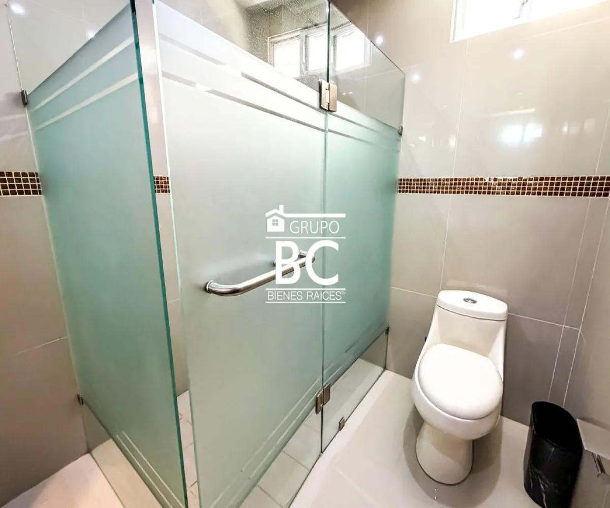 Casa En Venta,Residencial del Parque,W. A. Mozart 5524, Zapopan, Jalisco 45010, 3 Habitaciones,4 Baños,W. A. Mozart,1,prlZ2vd