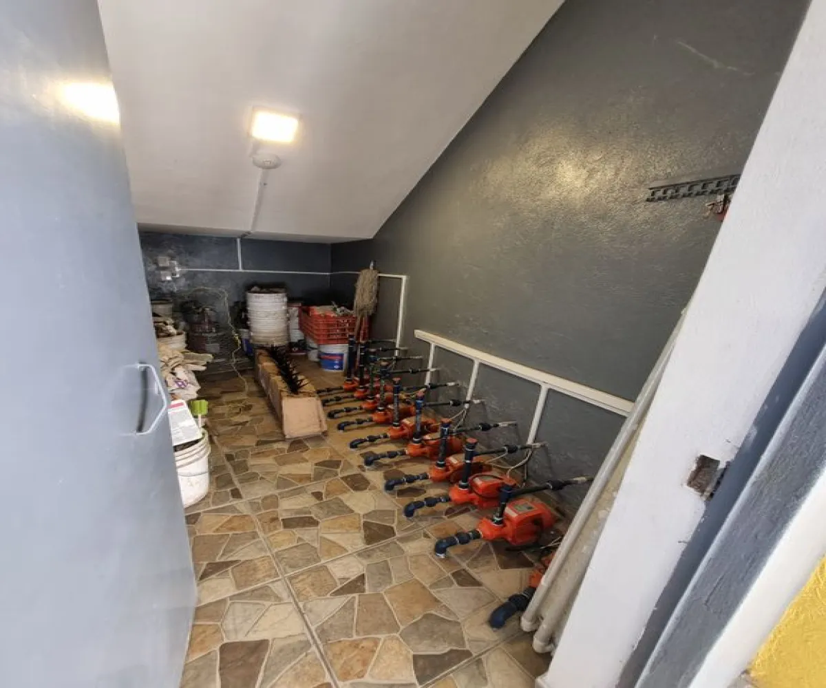 Departamento En Venta,Oblatos,Calle General Ernesto Aguirre Colorado 44 1, Guadalajara, Jalisco 44400, 1 Cuarto,1 Baño,Calle General Ernesto Aguirre Colorado,2,pR8aN3Z