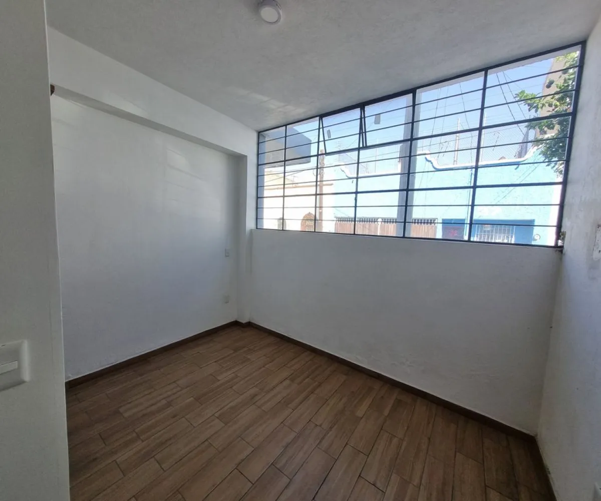 Departamento En Venta,Oblatos,Calle General Ernesto Aguirre Colorado 44 1, Guadalajara, Jalisco 44400, 1 Cuarto,1 Baño,Calle General Ernesto Aguirre Colorado,2,pR8aN3Z