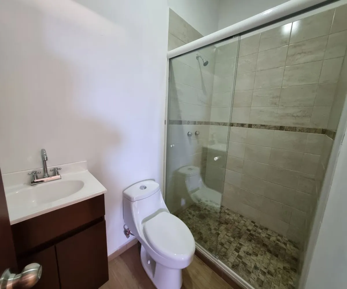 Departamento En Venta,Oblatos,Calle General Ernesto Aguirre Colorado 44 1, Guadalajara, Jalisco 44400, 1 Cuarto,1 Baño,Calle General Ernesto Aguirre Colorado,2,pR8aN3Z