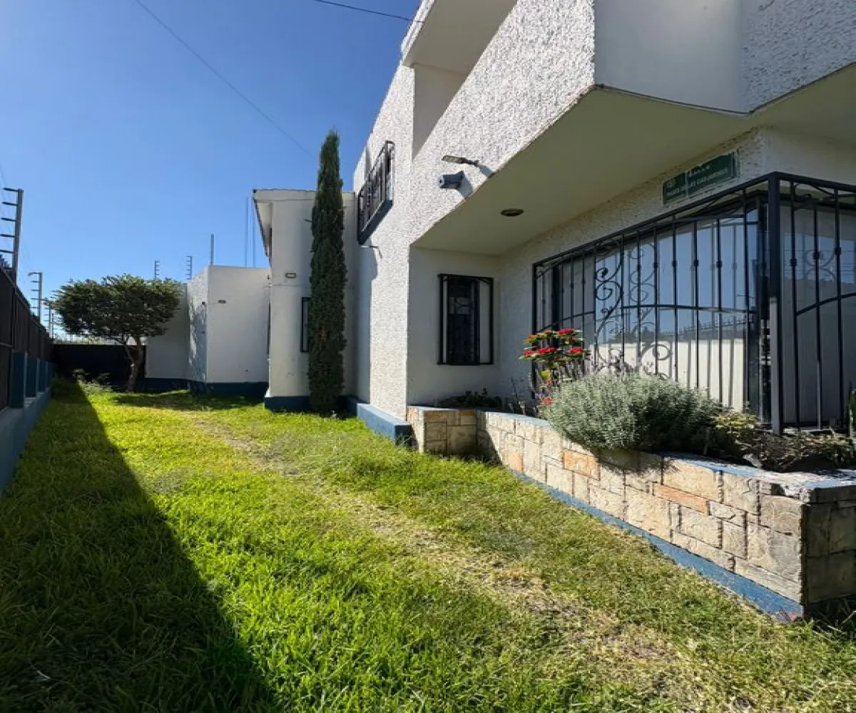 Casa En Venta,Tabachines,Paseo de Los Avellanos 3244, Zapopan, Jalisco 45188, 6 Habitaciones,2 Baños,Paseo de Los Avellanos,1,pJgvwNS