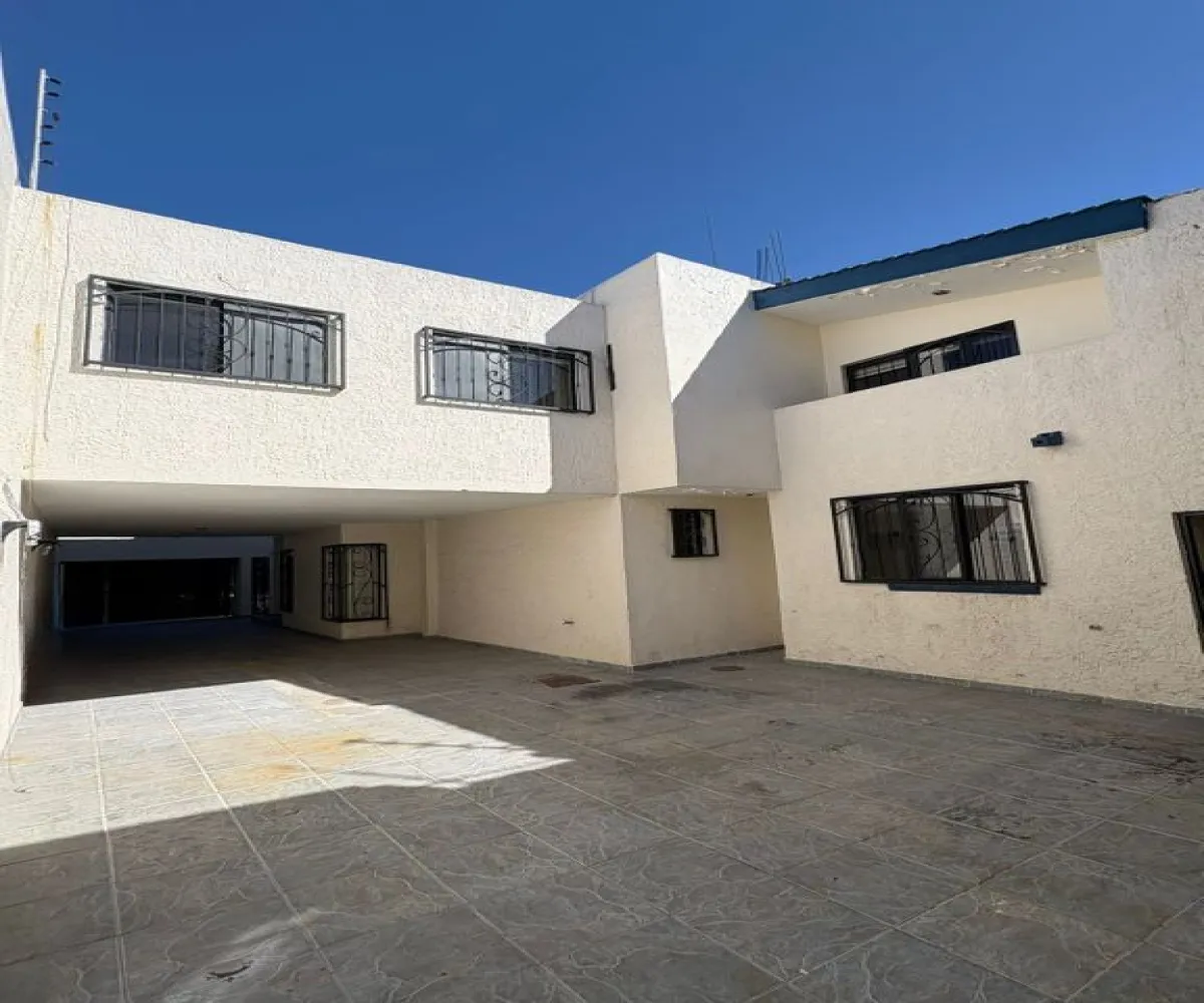 Casa En Venta,Tabachines,Paseo de Los Avellanos 3244, Zapopan, Jalisco 45188, 6 Habitaciones,2 Baños,Paseo de Los Avellanos,1,pJgvwNS