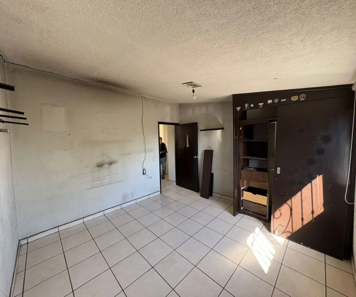 Casa En Venta,Tabachines,Paseo de Los Avellanos 3244, Zapopan, Jalisco 45188, 6 Habitaciones,2 Baños,Paseo de Los Avellanos,1,pJgvwNS