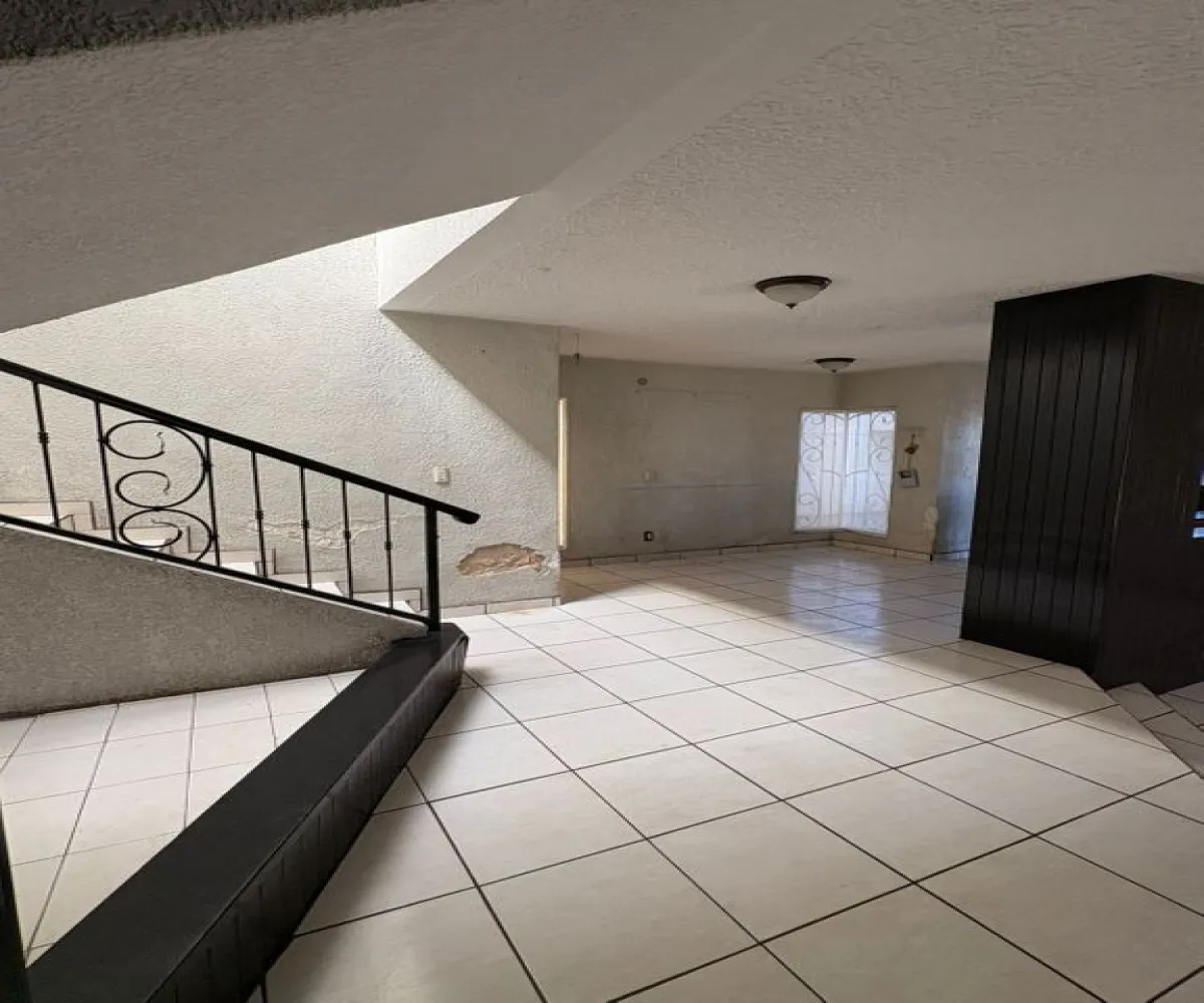 Casa En Venta,Tabachines,Paseo de Los Avellanos 3244, Zapopan, Jalisco 45188, 6 Habitaciones,2 Baños,Paseo de Los Avellanos,1,pJgvwNS